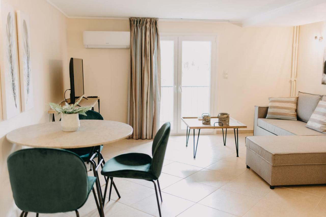 Best House, Central Luxury Apartment, Agiou Nikolaou, Patra Exterior photo