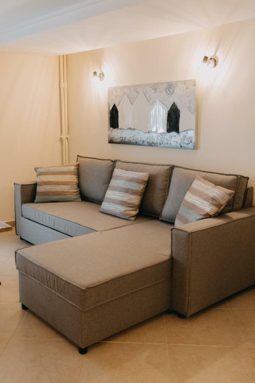 Best House, Central Luxury Apartment, Agiou Nikolaou, Patra Exterior photo