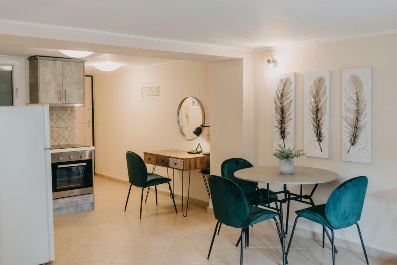 Best House, Central Luxury Apartment, Agiou Nikolaou, Patra Exterior photo